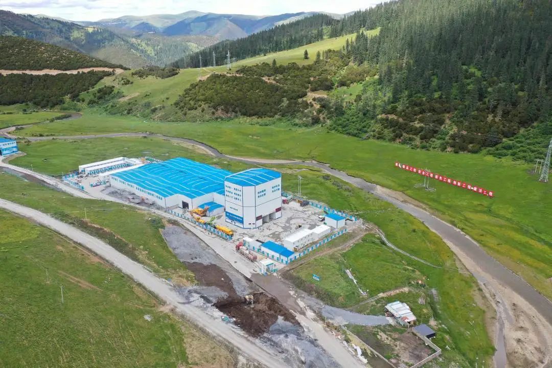“站”立高原！云顶国际搅拌站助力川藏线建设！