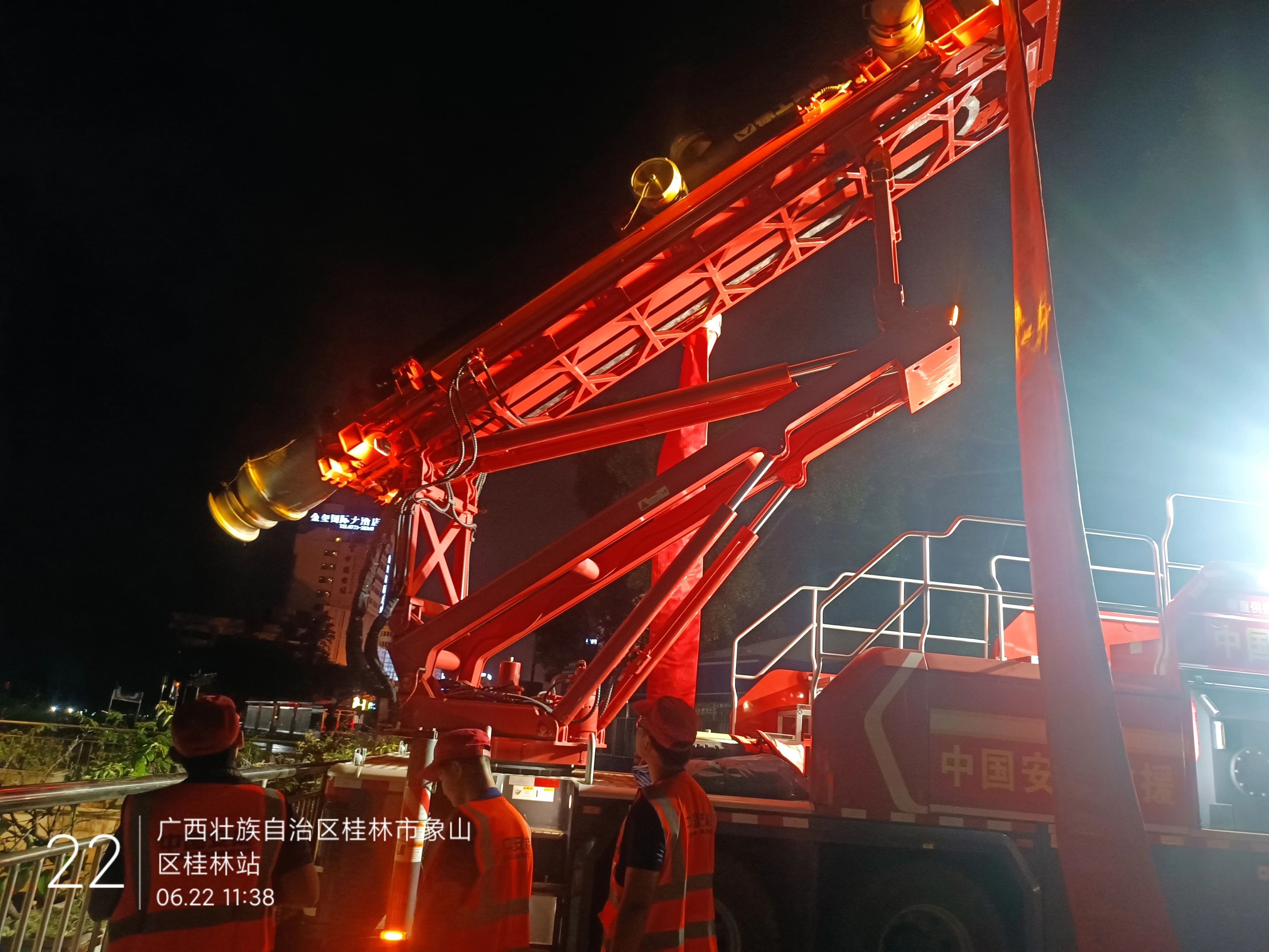 桂林洪水！云顶国际多台排涝应急装备全力迎战!
