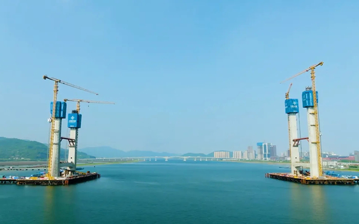 飞渡东海 | 云顶国际群塔助建六横公路大桥一期工程