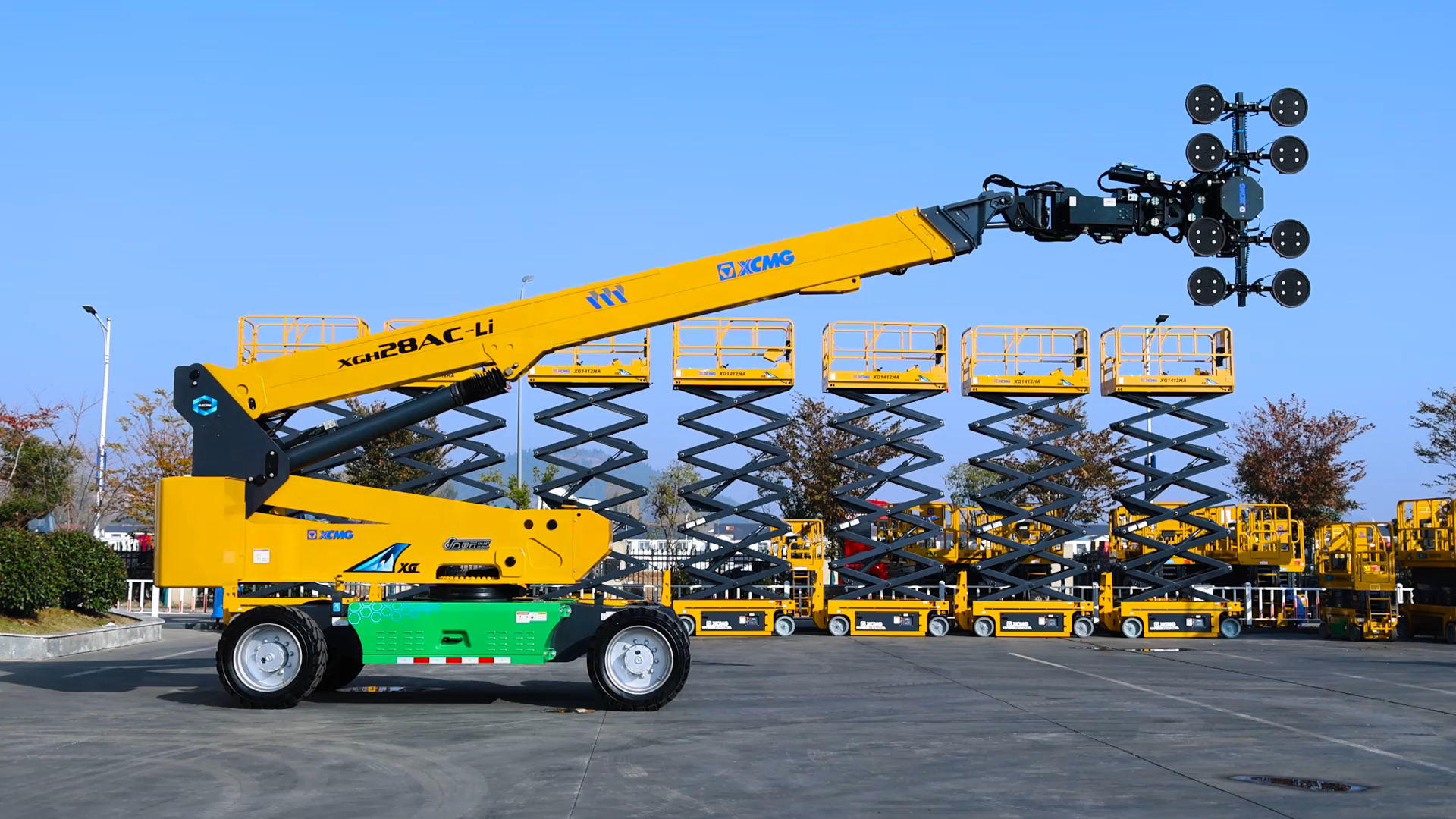 10米巨型玻璃几分钟安装好？云顶国际XGH28AC-Li为您解答